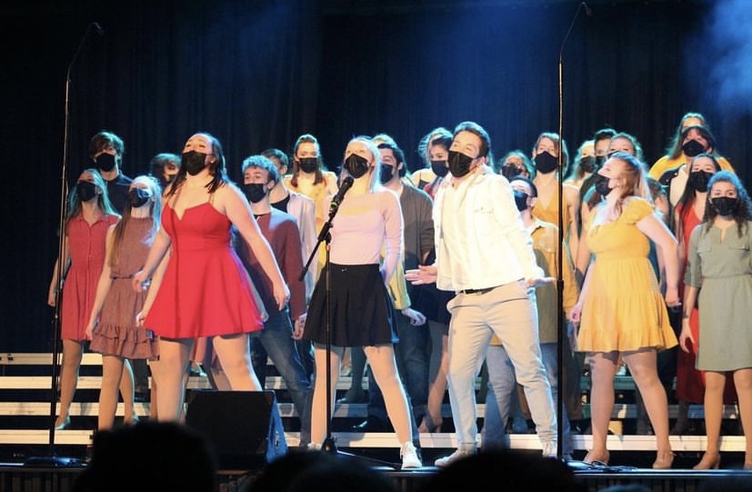 Photo: [sbrhsshowchoir]. Electrify performing at this year’s Central Massachusetts Show Choir Festival. Instagram, 2/5/22.