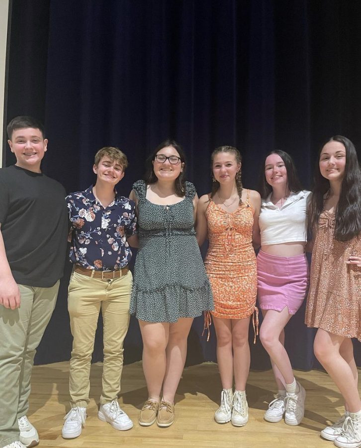 Photo: [sbrhsshowchoir] SBRHS Show Choir 2022-2023 Leadership Team after the announcement. Instagram, 5/27/22.