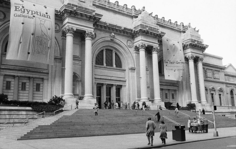 An+early+photo+of+the+Metropolitan+Museum+of+Art+in+New+York+City.+%28Photo+courtesy+of+Getty+Images%29