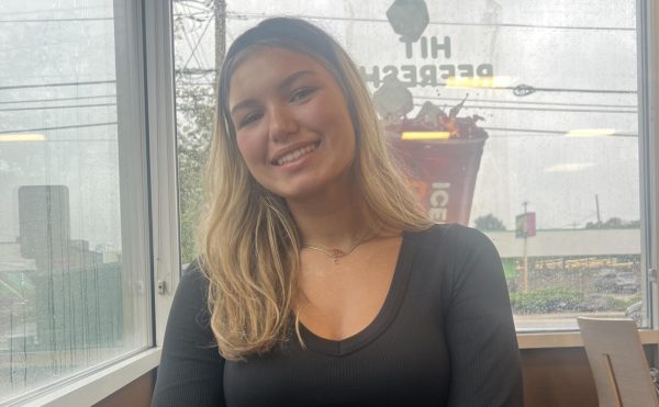 Navigation to Story: Interviewing Freshman Class President Olivia Gonsalves